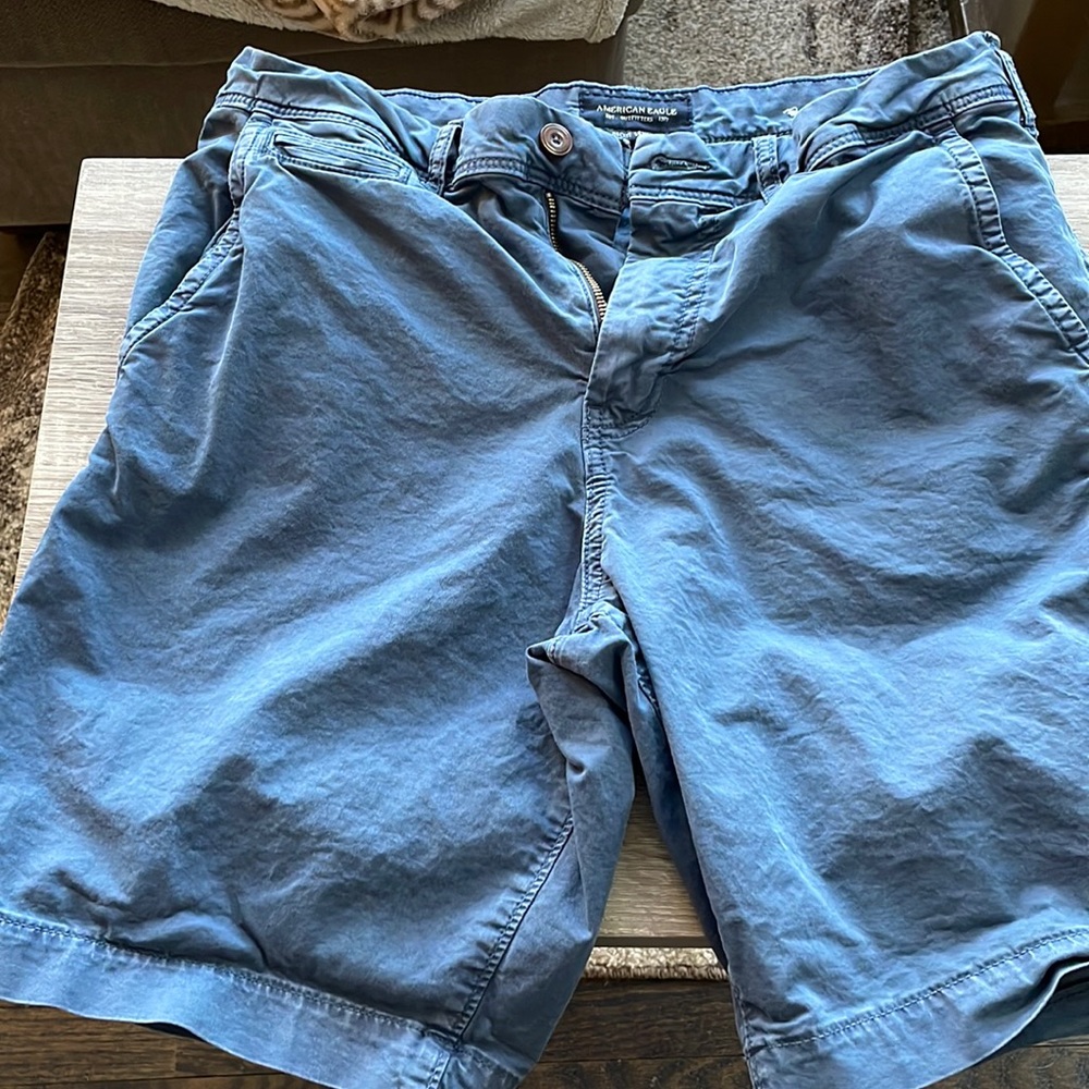 EUC MENS AE shorts